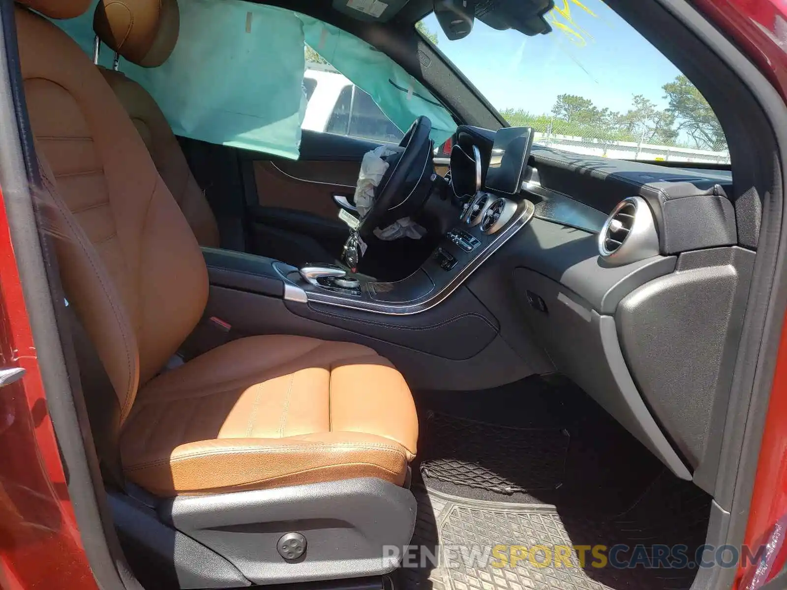 5 Photograph of a damaged car WDC0G4KB3KV148404 MERCEDES-BENZ GLC-CLASS 2019