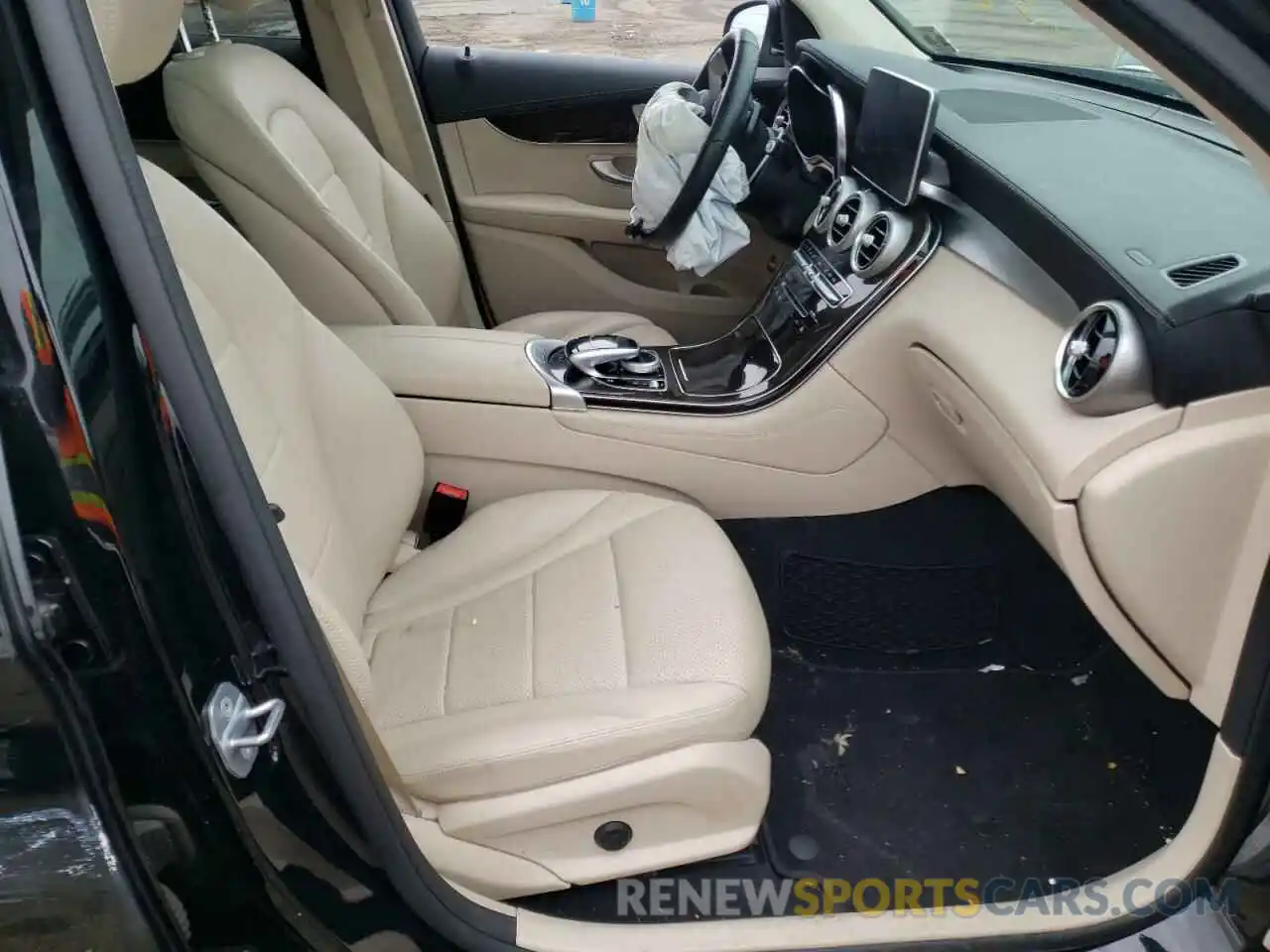 5 Photograph of a damaged car WDC0G4KB3KV155921 MERCEDES-BENZ GLC-CLASS 2019