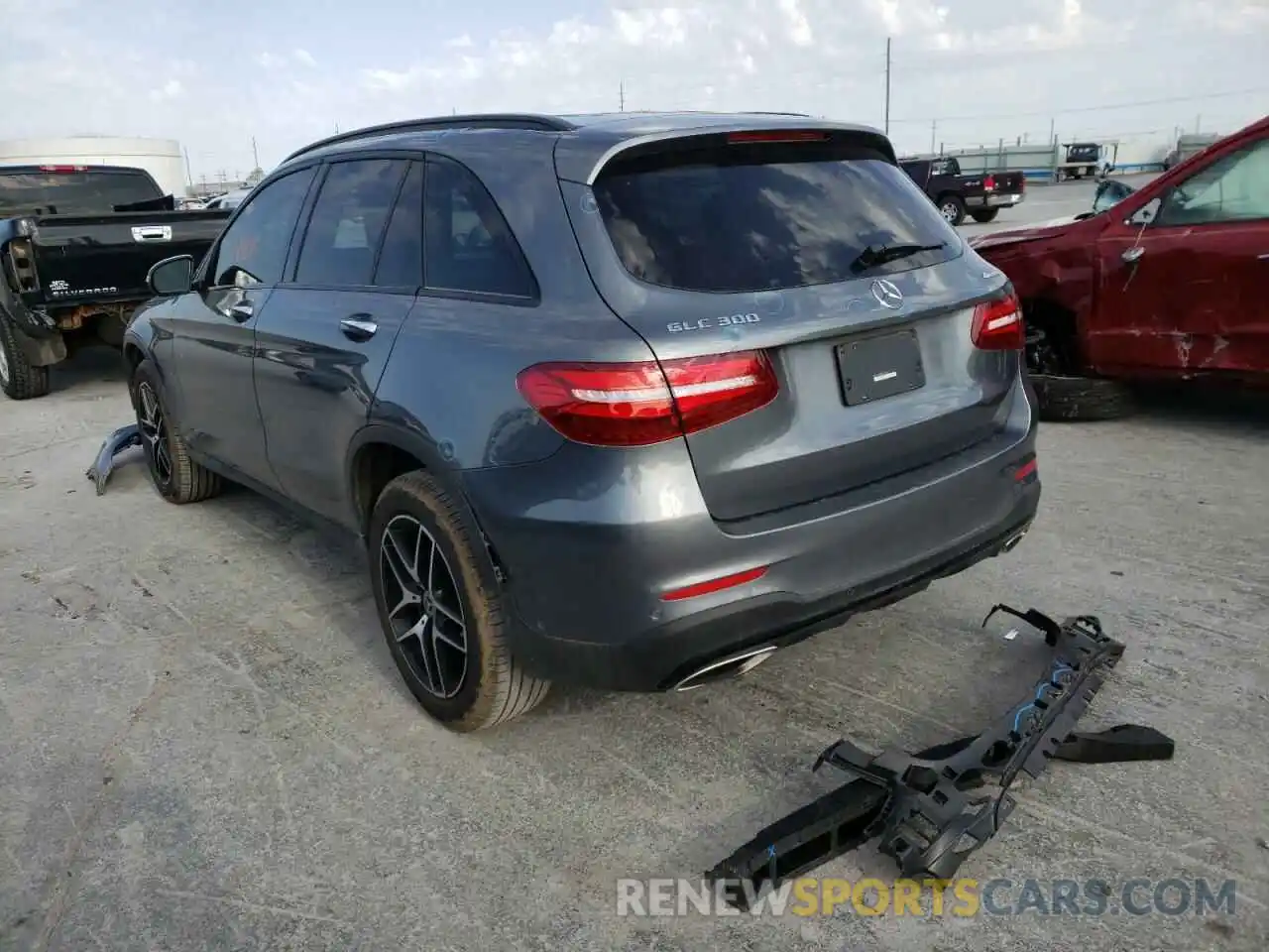 3 Photograph of a damaged car WDC0G4KB5KV148324 MERCEDES-BENZ GLC-CLASS 2019