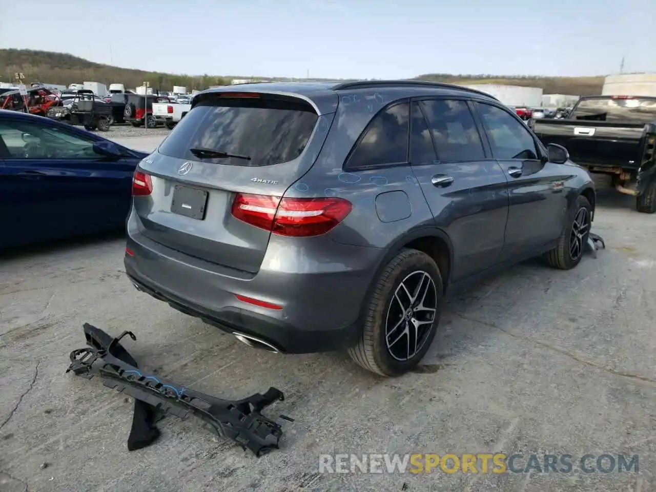 4 Фотография поврежденного автомобиля WDC0G4KB5KV148324 MERCEDES-BENZ GLC-CLASS 2019