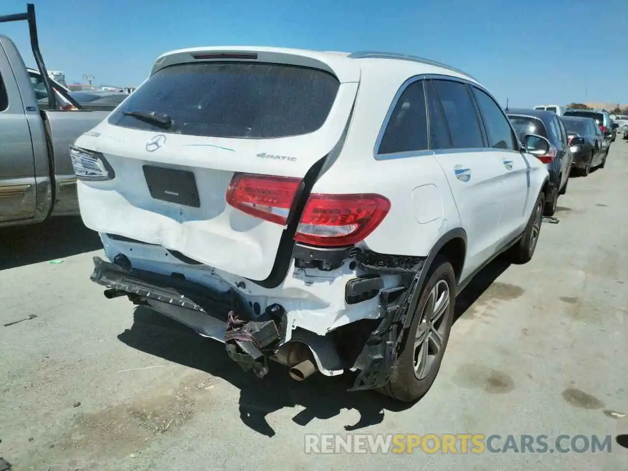 4 Photograph of a damaged car WDC0G4KB5KV150039 MERCEDES-BENZ GLC-CLASS 2019