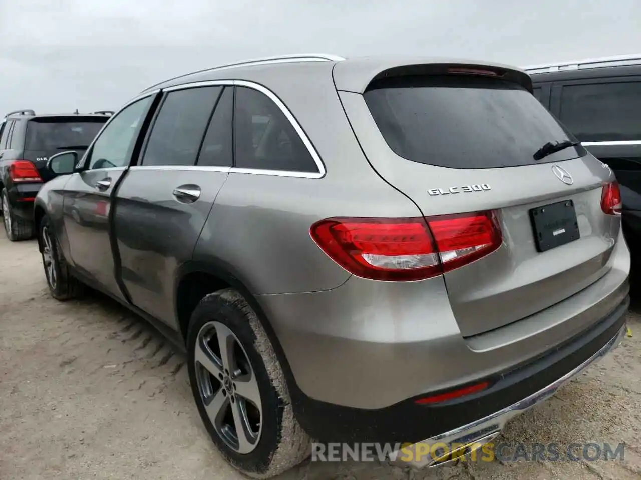 3 Photograph of a damaged car WDC0G4KB5KV158352 MERCEDES-BENZ GLC-CLASS 2019