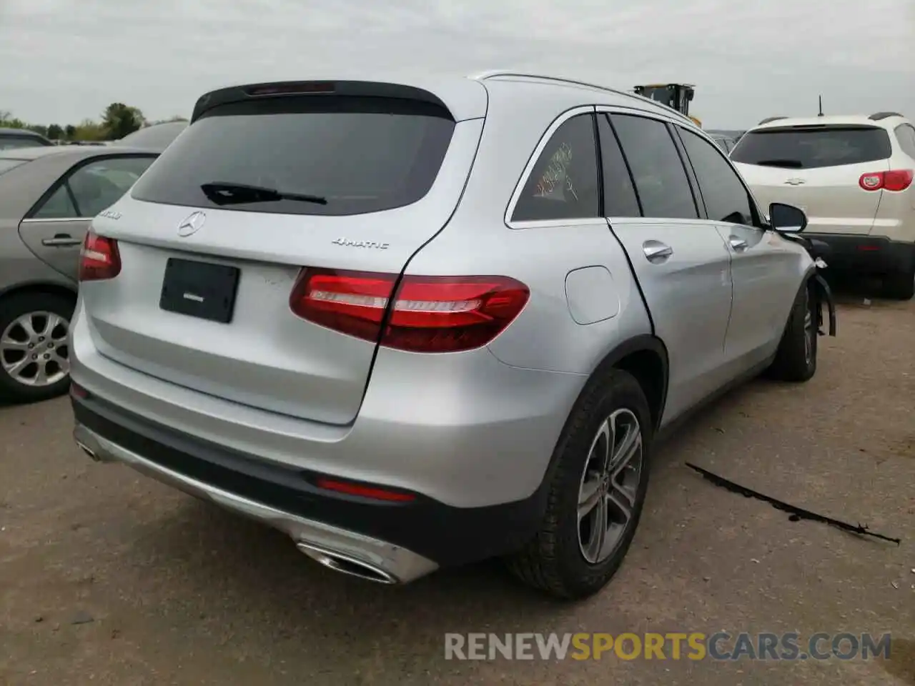 4 Photograph of a damaged car WDC0G4KB5KV190976 MERCEDES-BENZ GLC-CLASS 2019