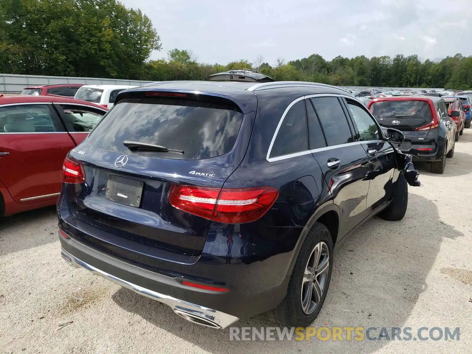 4 Photograph of a damaged car WDC0G4KB6KF576218 MERCEDES-BENZ GLC-CLASS 2019