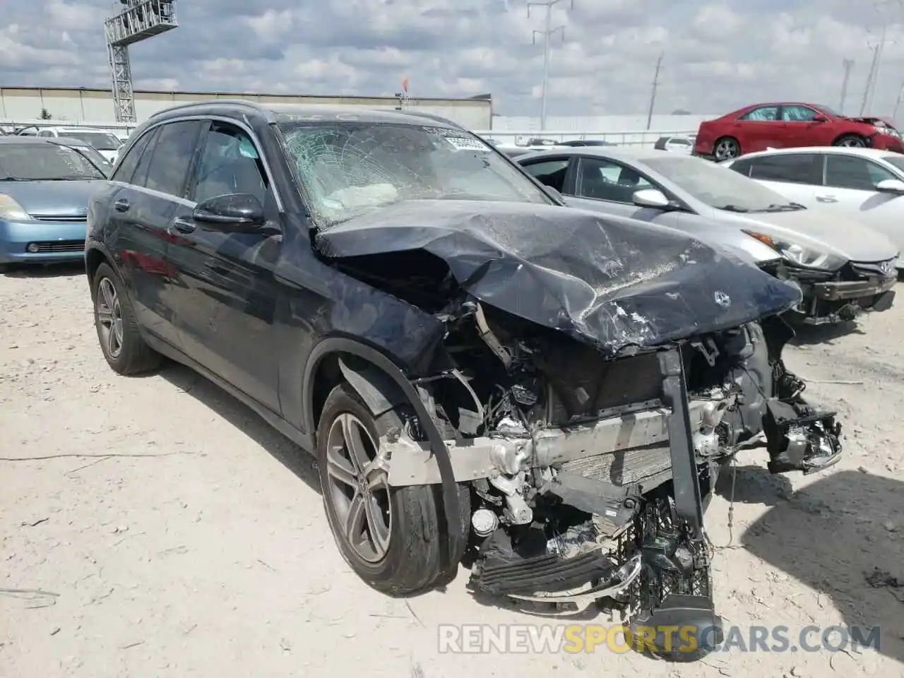 1 Photograph of a damaged car WDC0G4KB6KF581810 MERCEDES-BENZ GLC-CLASS 2019