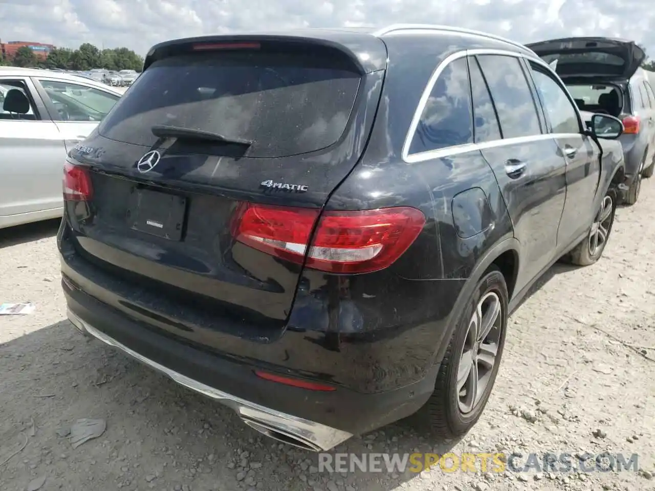 4 Photograph of a damaged car WDC0G4KB6KF581810 MERCEDES-BENZ GLC-CLASS 2019