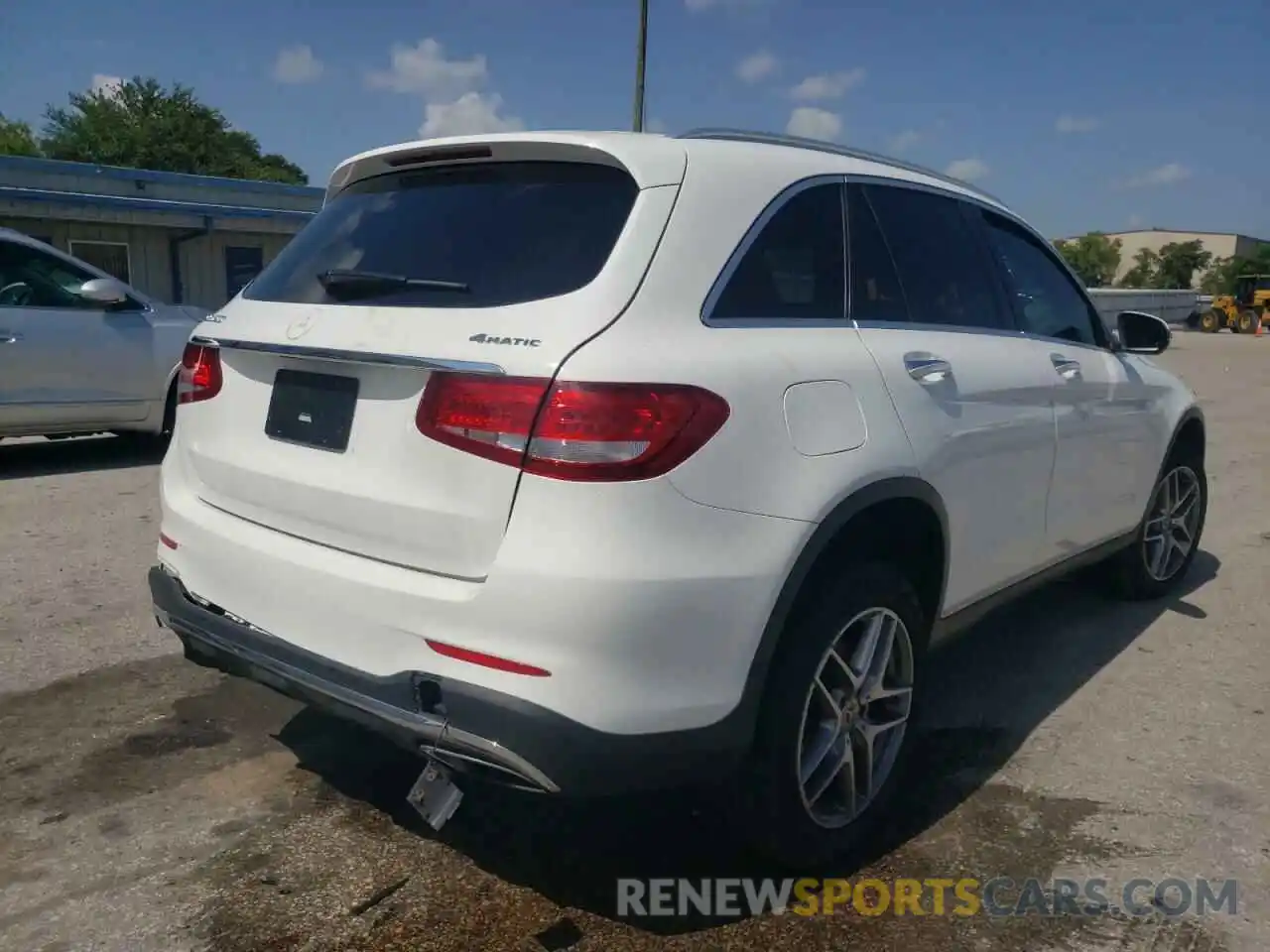 4 Photograph of a damaged car WDC0G4KB6KV146159 MERCEDES-BENZ GLC-CLASS 2019