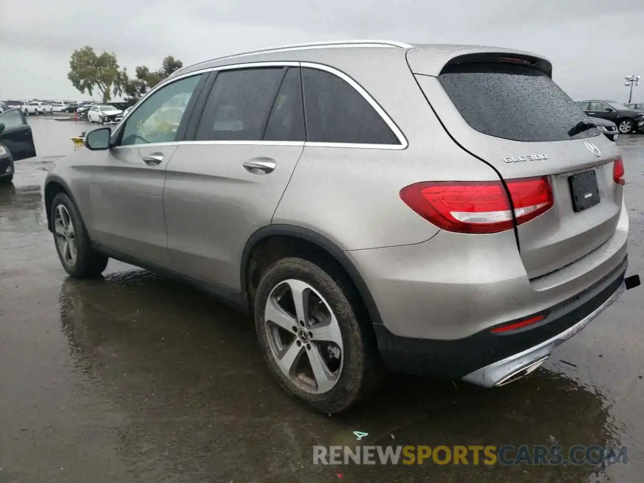 3 Photograph of a damaged car WDC0G4KB7KV122517 MERCEDES-BENZ GLC-CLASS 2019