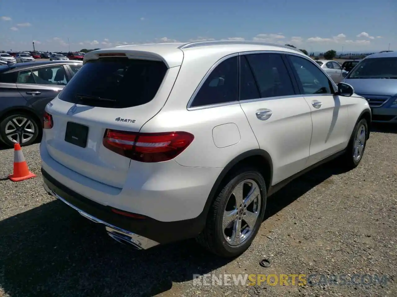 4 Photograph of a damaged car WDC0G4KB7KV173547 MERCEDES-BENZ GLC-CLASS 2019