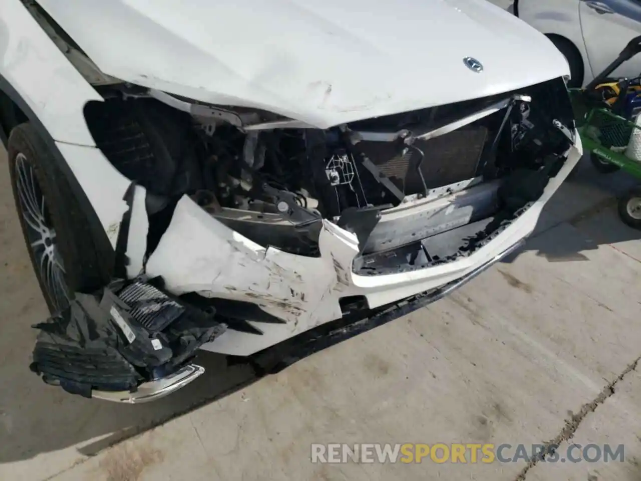 9 Photograph of a damaged car WDC0G4KB7KV189456 MERCEDES-BENZ GLC-CLASS 2019