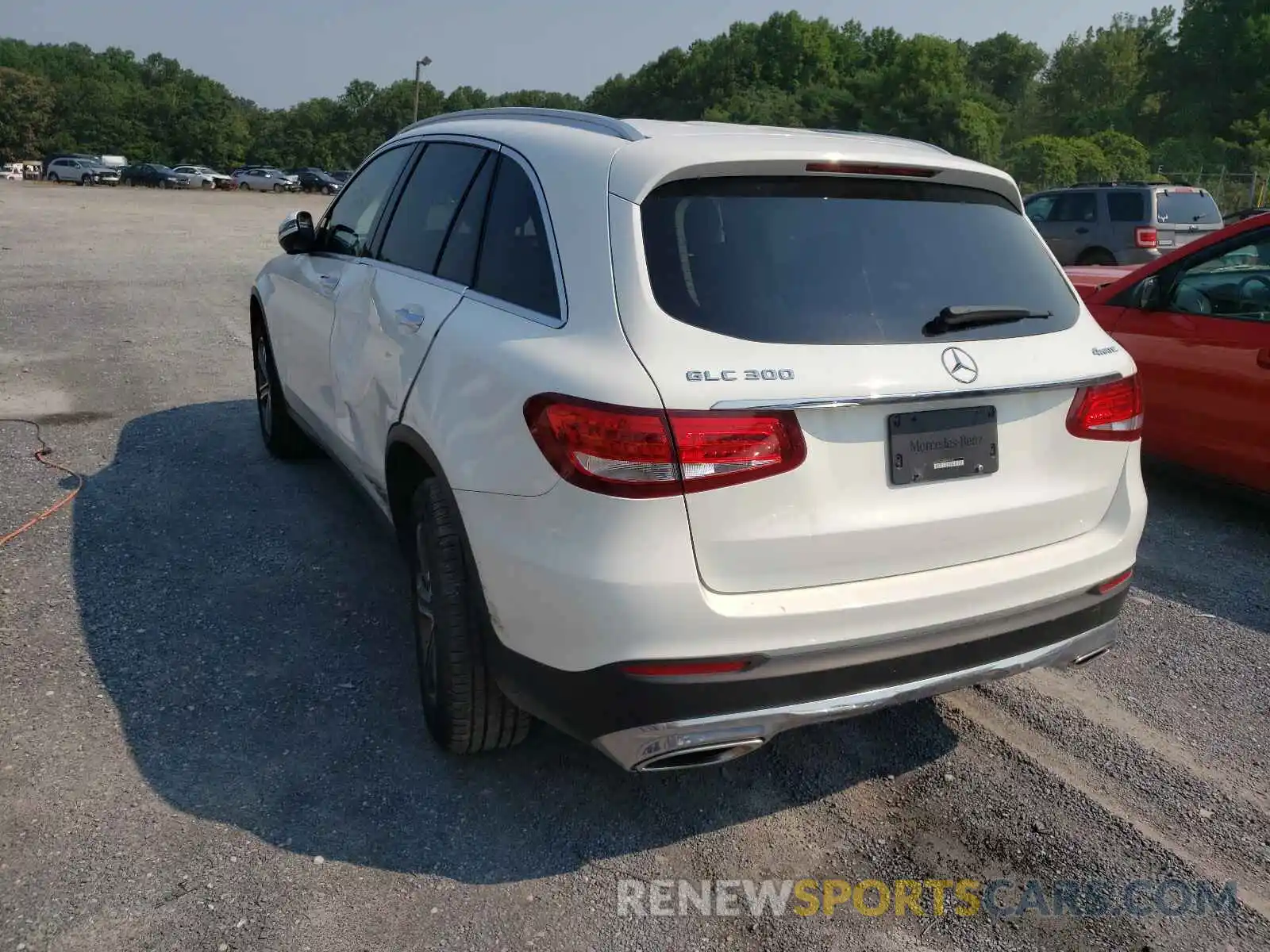 3 Photograph of a damaged car WDC0G4KB8KF575314 MERCEDES-BENZ GLC-CLASS 2019