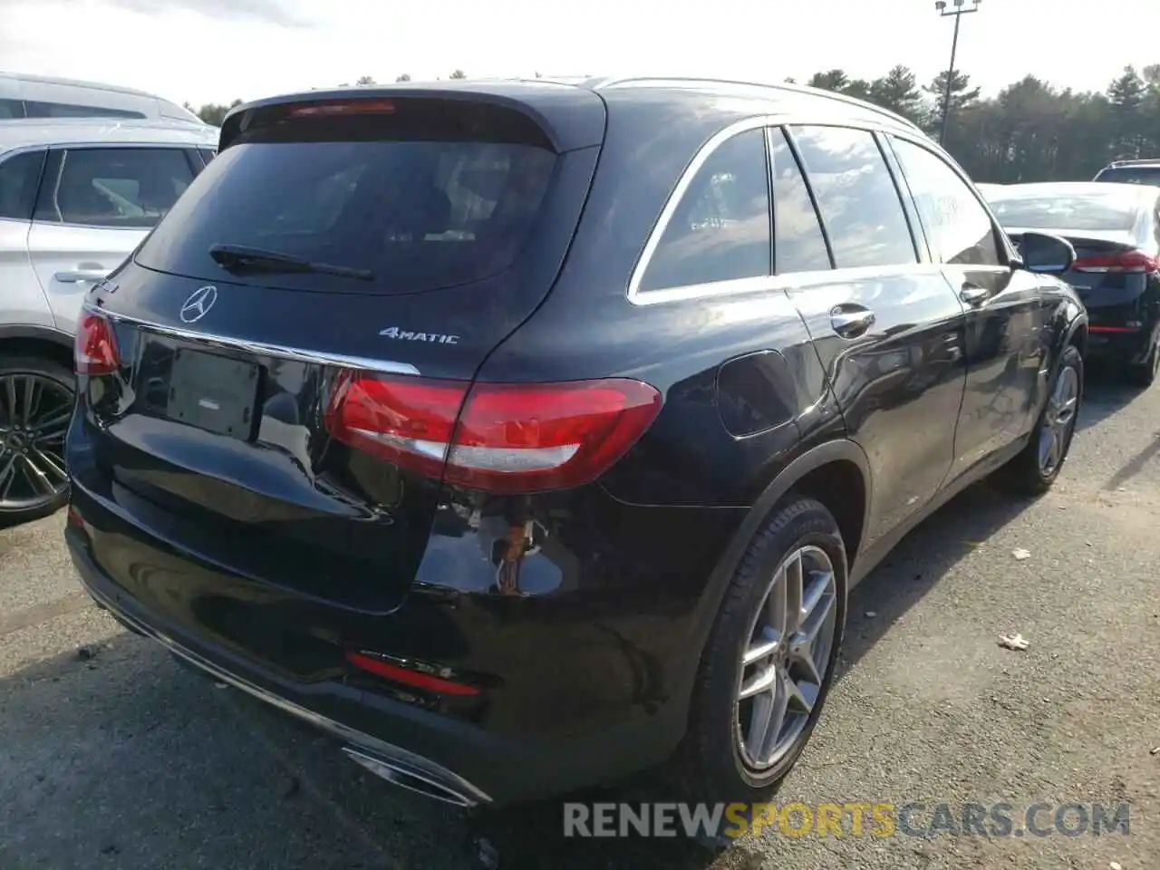 4 Photograph of a damaged car WDC0G4KB8KV123885 MERCEDES-BENZ GLC-CLASS 2019