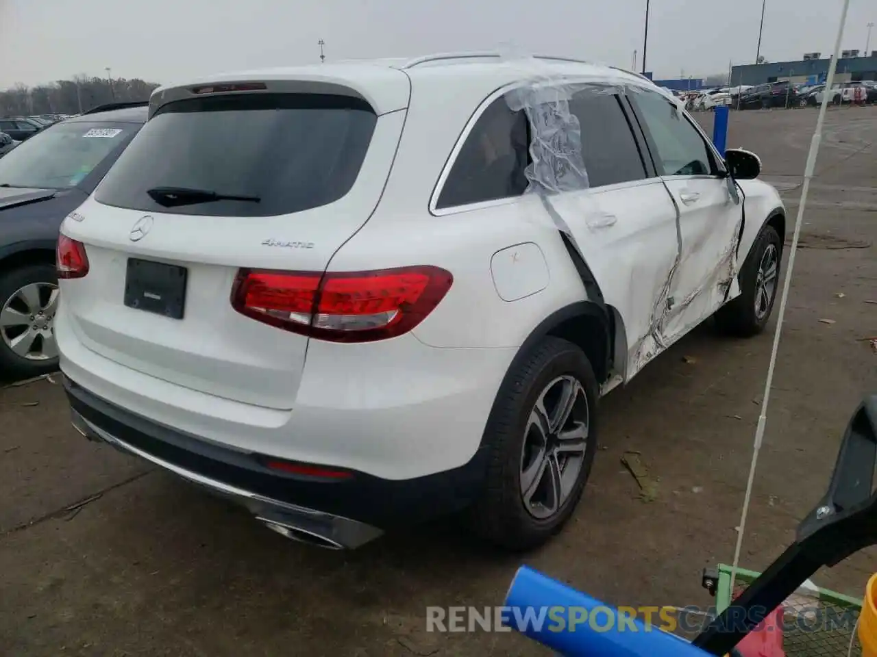 4 Photograph of a damaged car WDC0G4KB8KV132103 MERCEDES-BENZ GLC-CLASS 2019