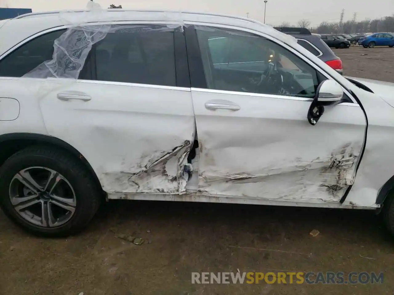 9 Photograph of a damaged car WDC0G4KB8KV132103 MERCEDES-BENZ GLC-CLASS 2019