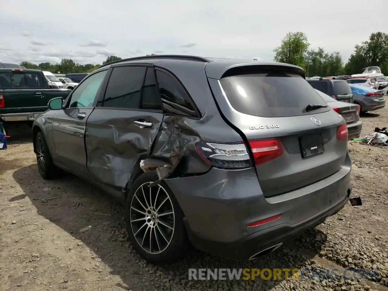 3 Photograph of a damaged car WDC0G4KB8KV137916 MERCEDES-BENZ GLC-CLASS 2019