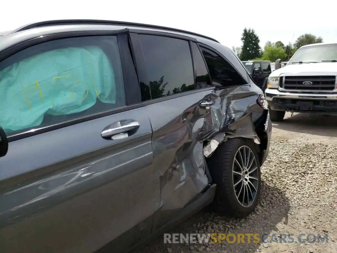 9 Photograph of a damaged car WDC0G4KB8KV137916 MERCEDES-BENZ GLC-CLASS 2019