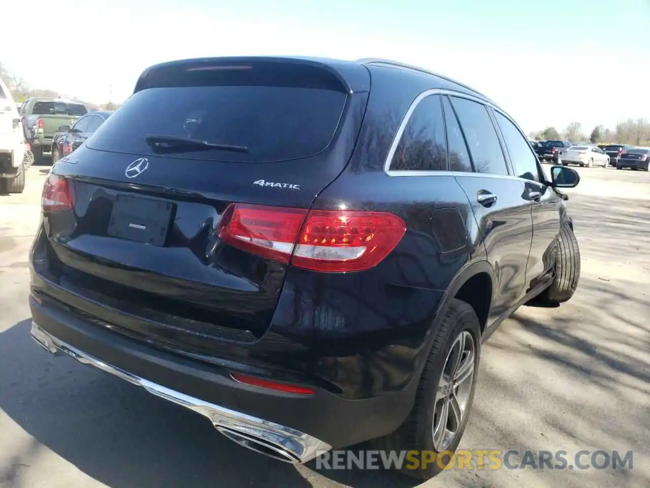 4 Photograph of a damaged car WDC0G4KB8KV162086 MERCEDES-BENZ GLC-CLASS 2019