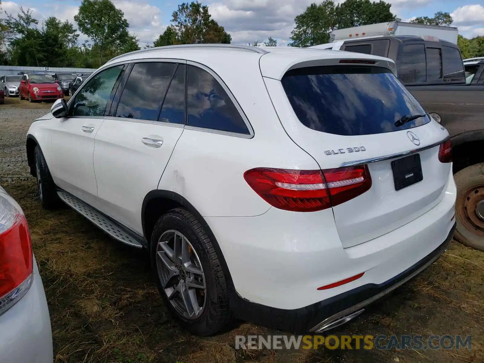 3 Photograph of a damaged car WDC0G4KB8KV190082 MERCEDES-BENZ GLC-CLASS 2019