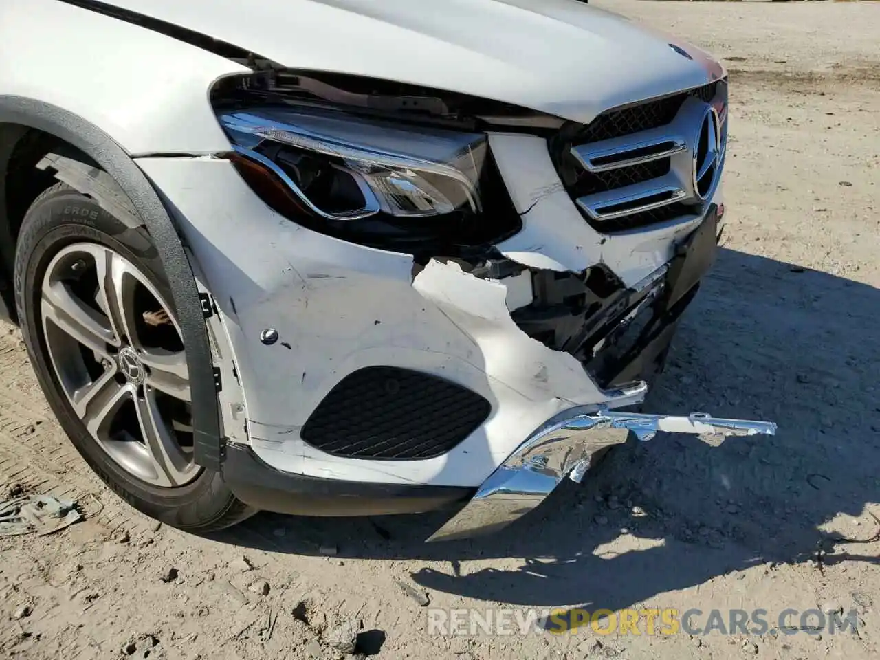 9 Photograph of a damaged car WDC0G4KB8KV197372 MERCEDES-BENZ GLC-CLASS 2019