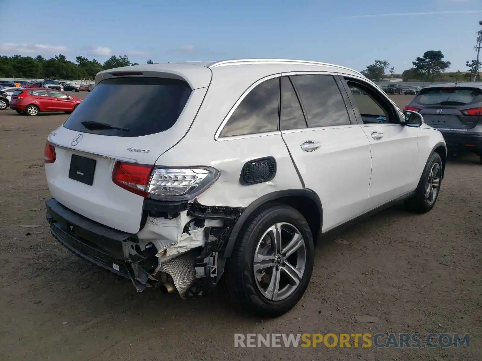 4 Photograph of a damaged car WDC0G4KB9KV130621 MERCEDES-BENZ GLC-CLASS 2019