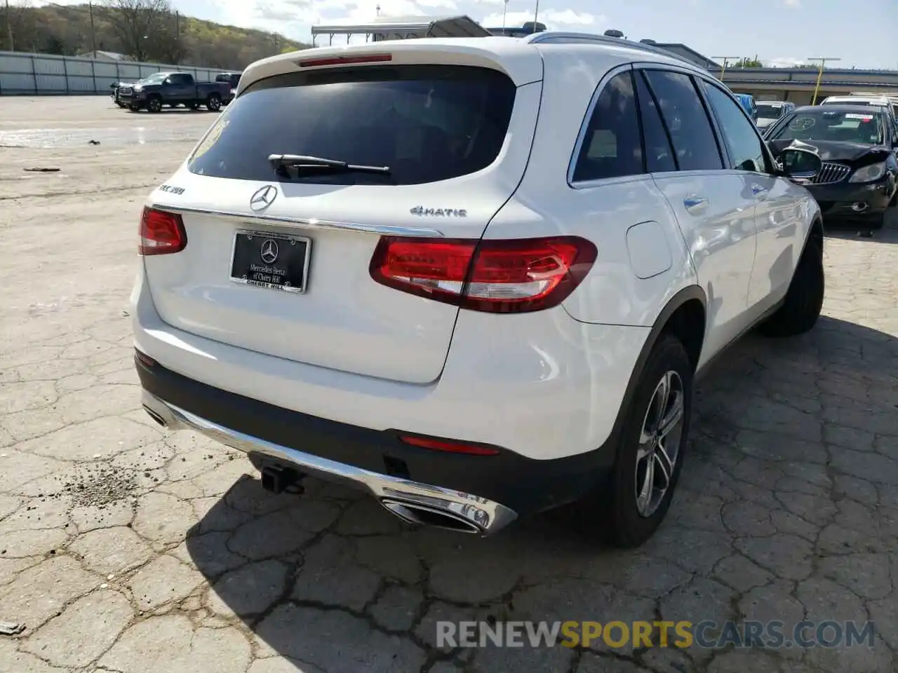 4 Photograph of a damaged car WDC0G4KB9KV131302 MERCEDES-BENZ GLC-CLASS 2019