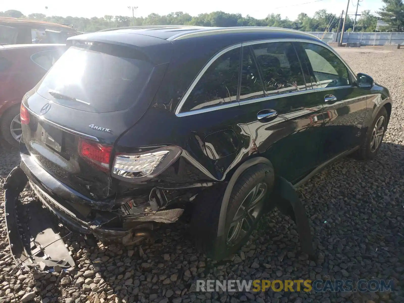 4 Photograph of a damaged car WDC0G4KB9KV133342 MERCEDES-BENZ GLC-CLASS 2019