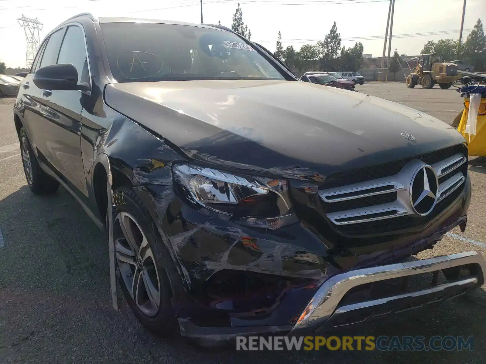 1 Photograph of a damaged car WDC0G4KB9KV136080 MERCEDES-BENZ GLC-CLASS 2019