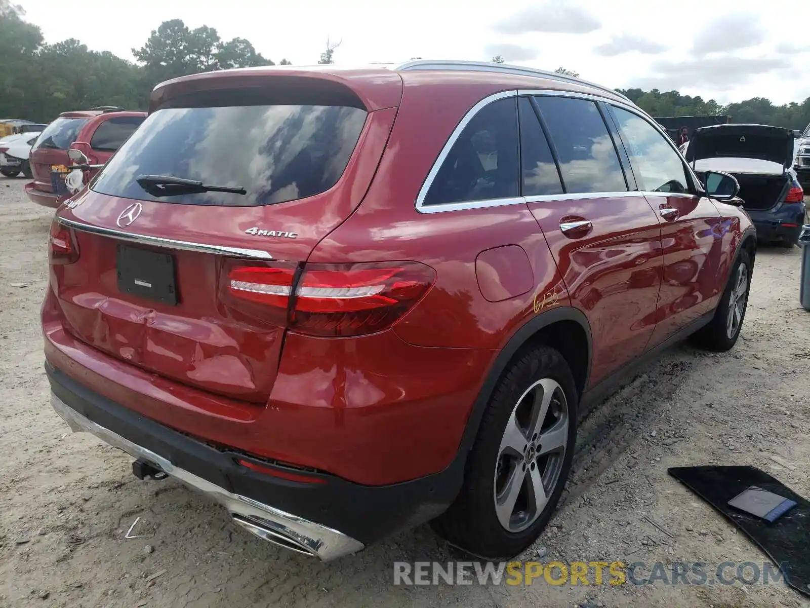 4 Photograph of a damaged car WDC0G4KB9KV172786 MERCEDES-BENZ GLC-CLASS 2019