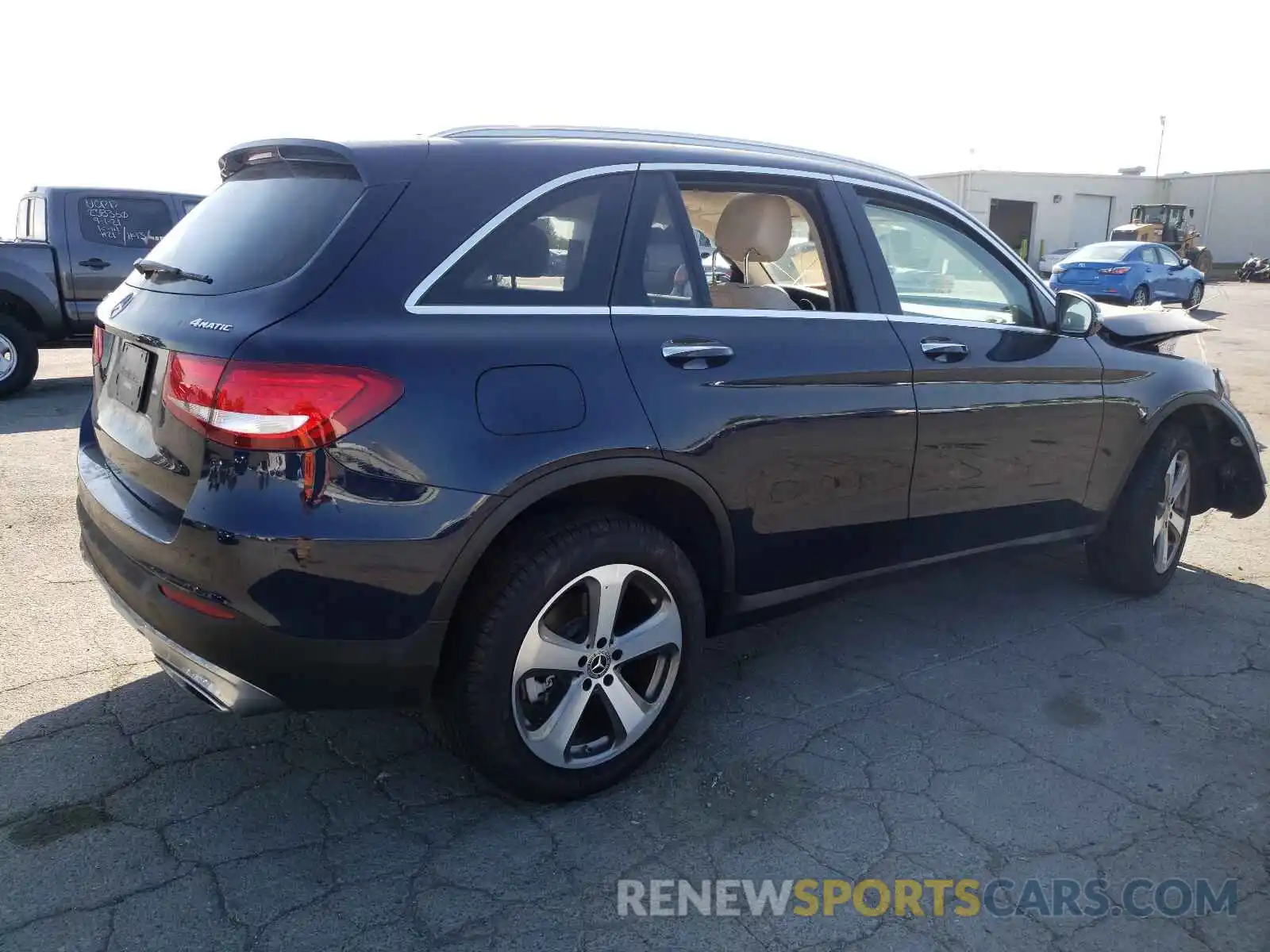 4 Photograph of a damaged car WDC0G4KB9KV173677 MERCEDES-BENZ GLC-CLASS 2019