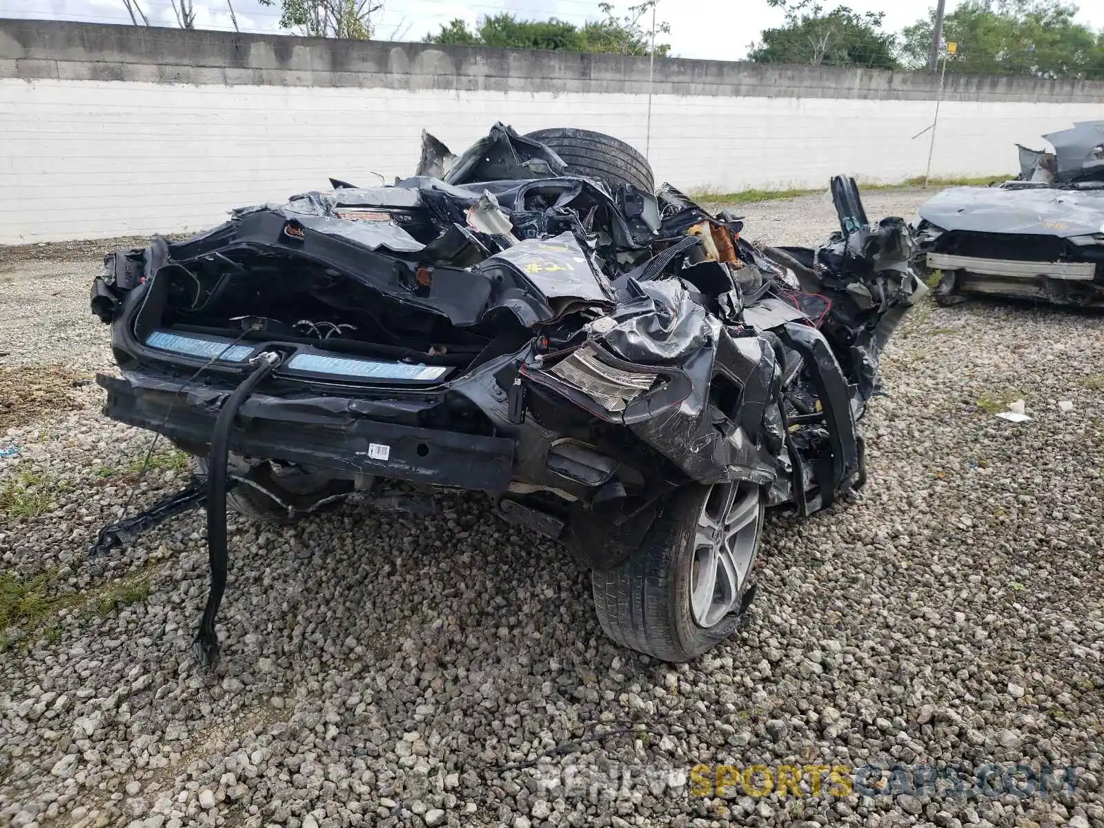 4 Photograph of a damaged car WDC0G4KB9KV175901 MERCEDES-BENZ GLC-CLASS 2019