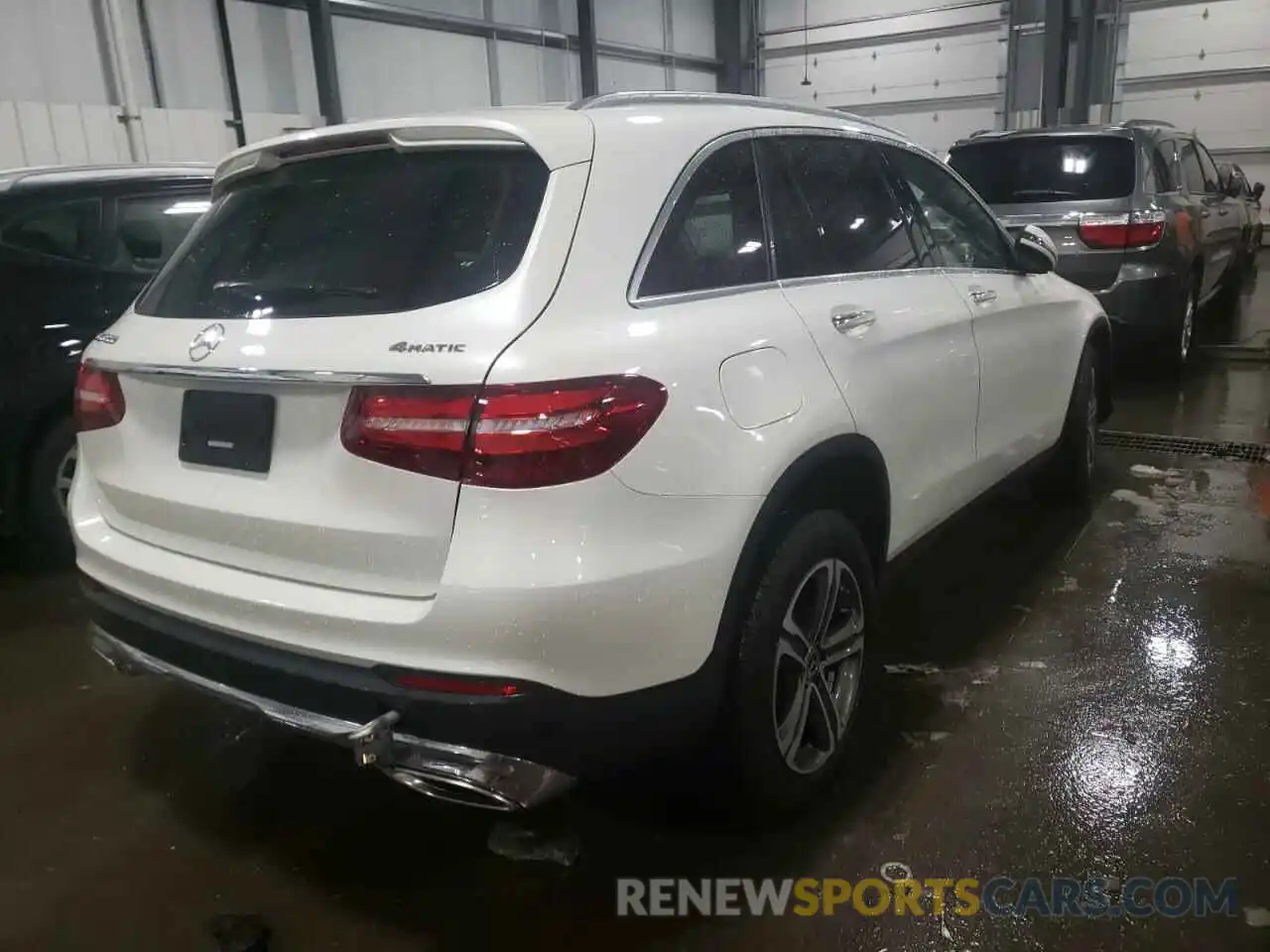 4 Photograph of a damaged car WDC0G4KB9KV189801 MERCEDES-BENZ GLC-CLASS 2019