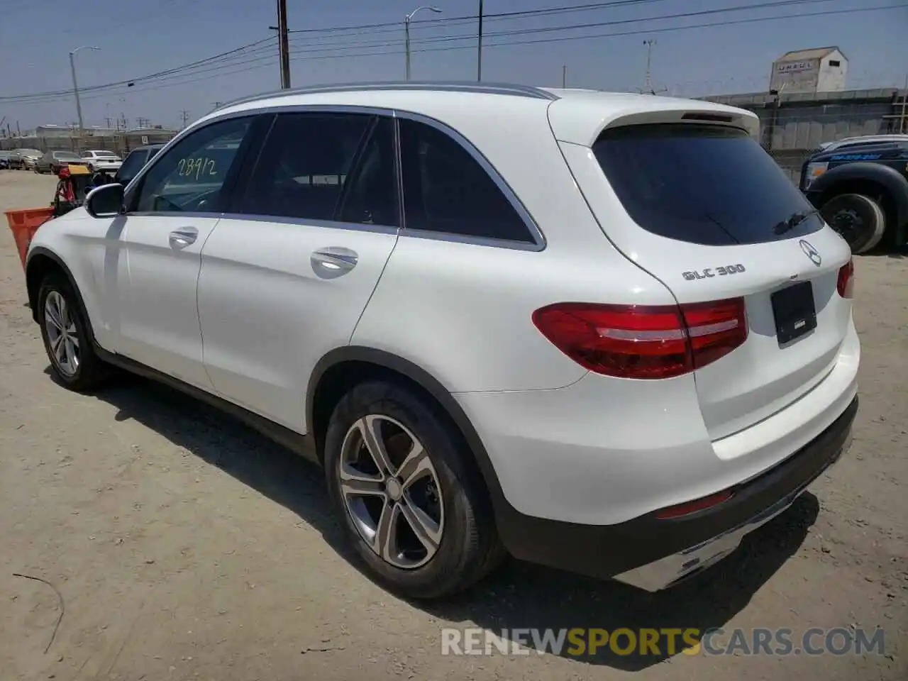 3 Photograph of a damaged car WDC0G4KBXKF572821 MERCEDES-BENZ GLC-CLASS 2019