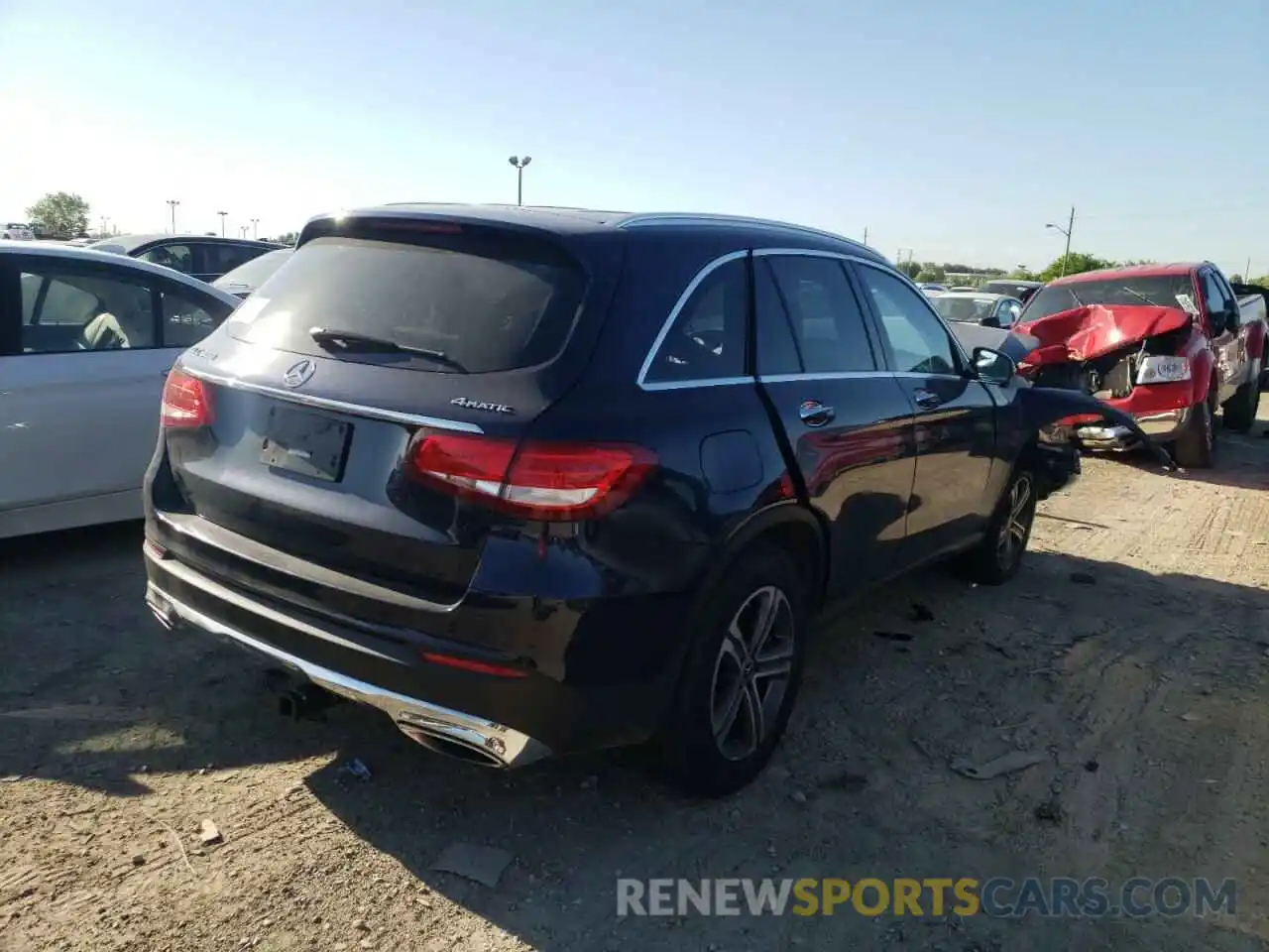 4 Photograph of a damaged car WDC0G4KBXKV133379 MERCEDES-BENZ GLC-CLASS 2019