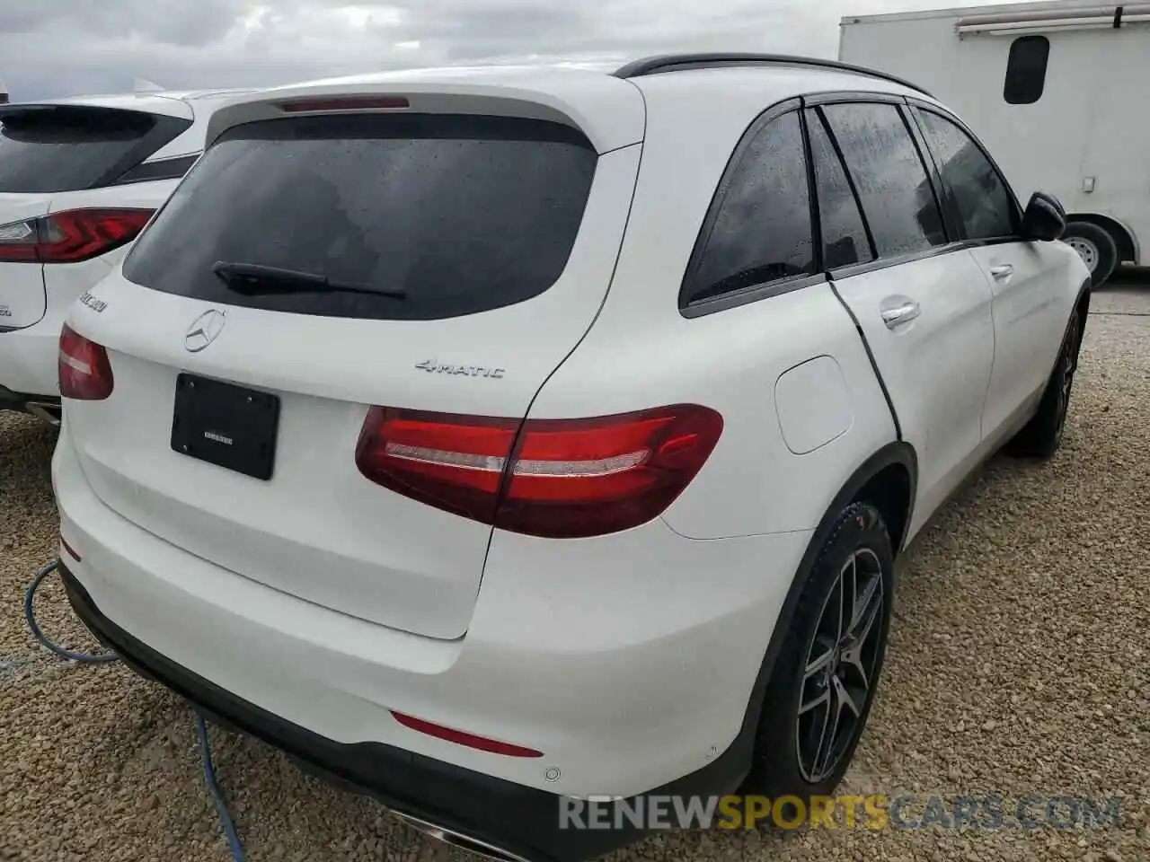 4 Photograph of a damaged car WDC0G4KBXKV159402 MERCEDES-BENZ GLC-CLASS 2019