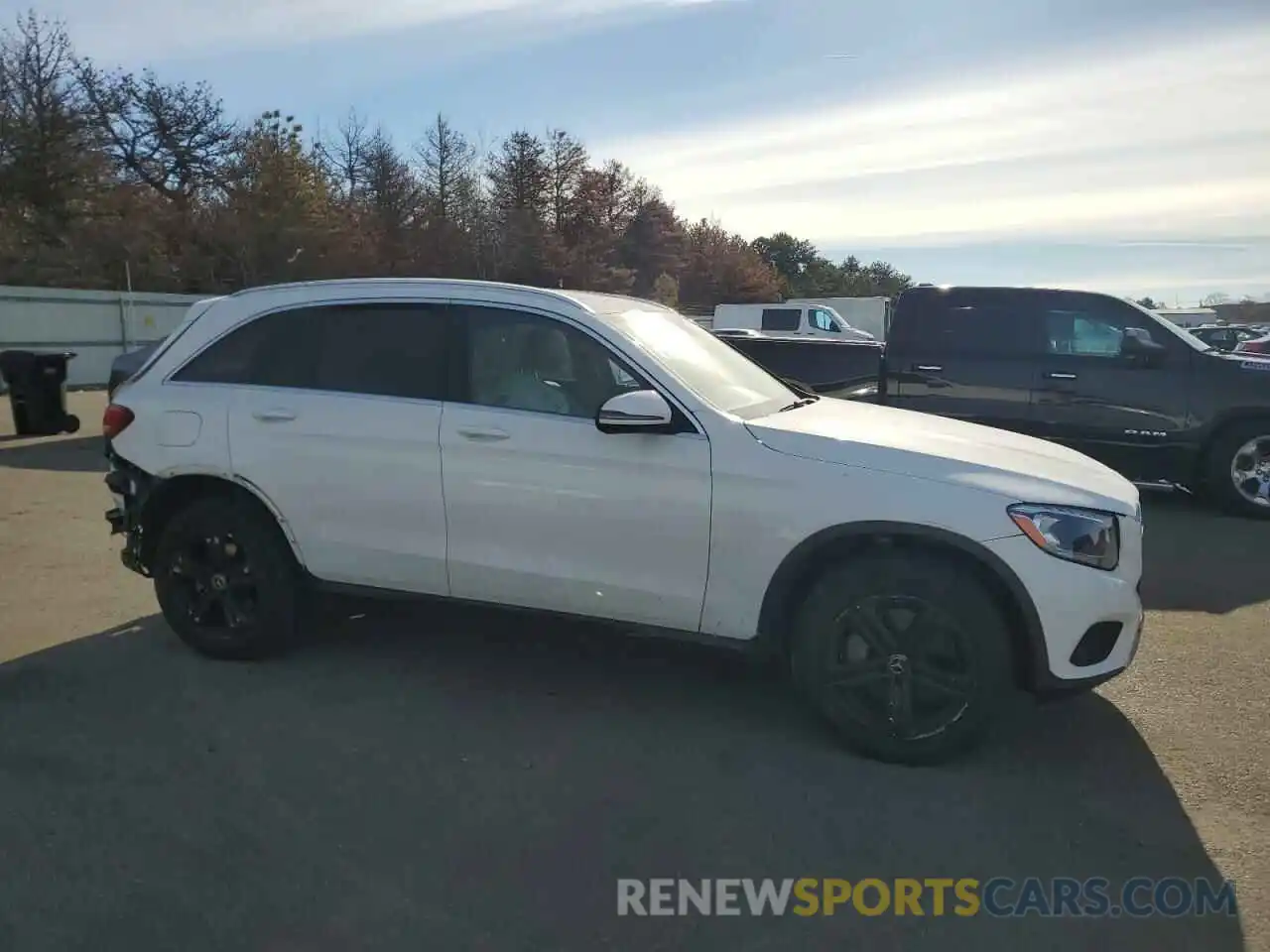 4 Photograph of a damaged car WDC0G4KBXKV162977 MERCEDES-BENZ GLC-CLASS 2019