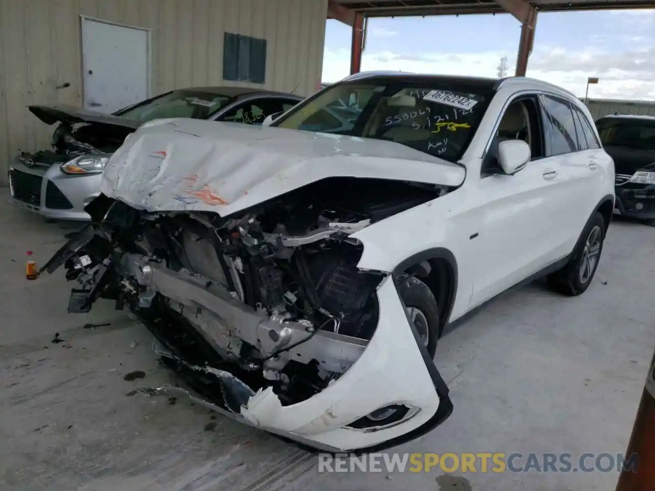 2 Photograph of a damaged car WDC0G5EB0KF558069 MERCEDES-BENZ GLC-CLASS 2019