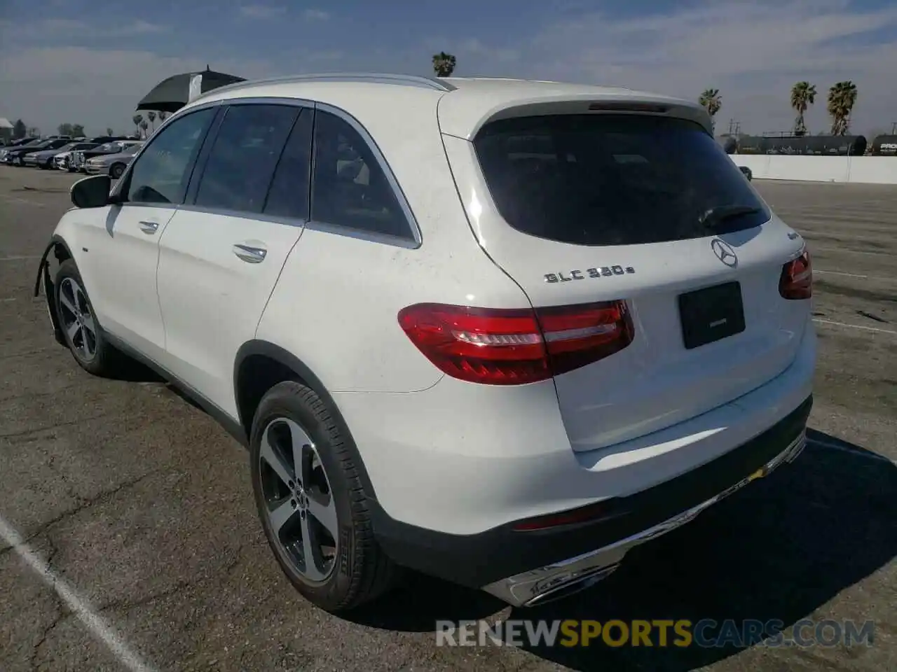 3 Photograph of a damaged car WDC0G5EB0KF613040 MERCEDES-BENZ GLC-CLASS 2019