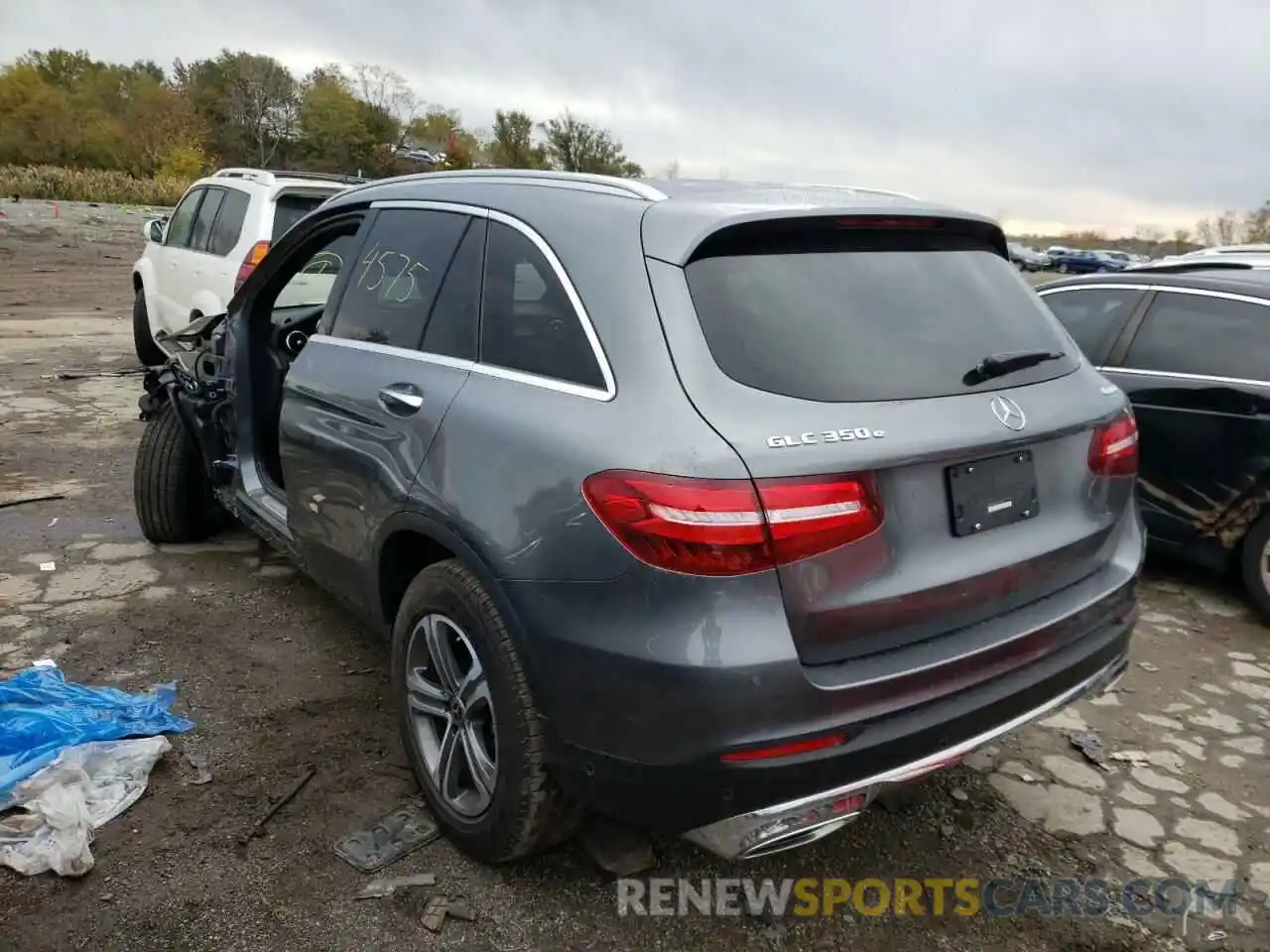 3 Photograph of a damaged car WDC0G5EB0KF621526 MERCEDES-BENZ GLC-CLASS 2019