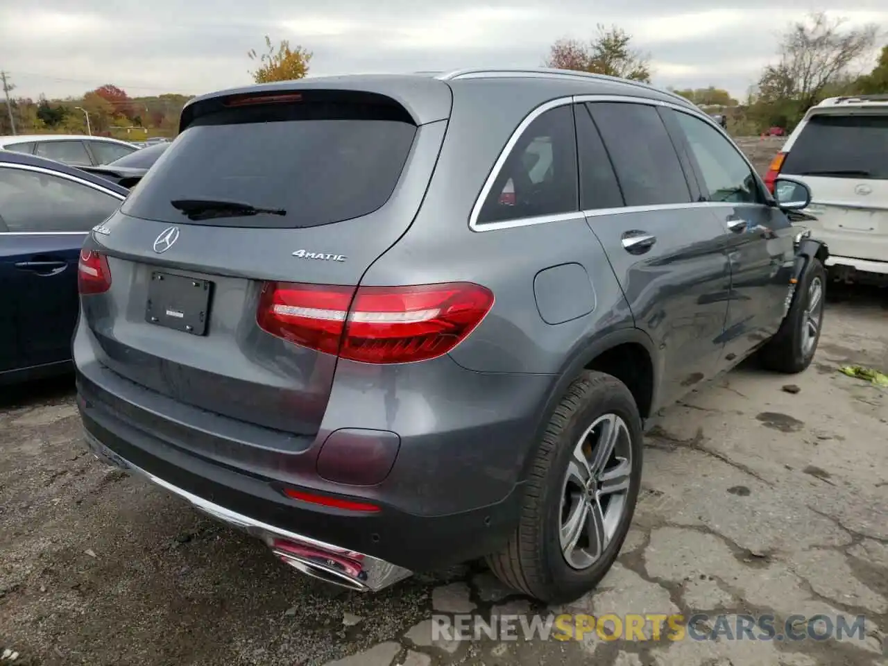 4 Фотография поврежденного автомобиля WDC0G5EB0KF621526 MERCEDES-BENZ GLC-CLASS 2019