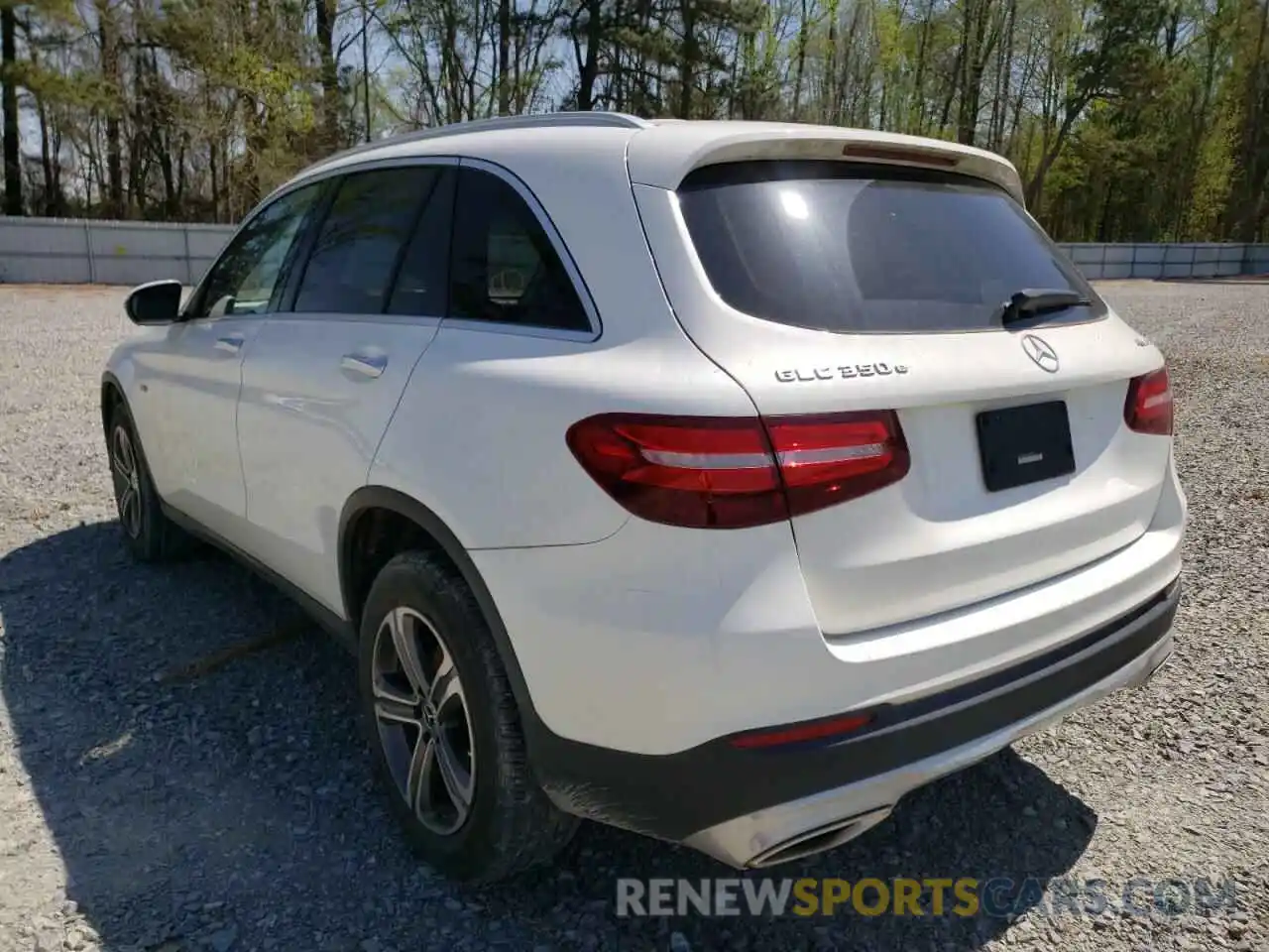 3 Photograph of a damaged car WDC0G5EB1KF627903 MERCEDES-BENZ GLC-CLASS 2019