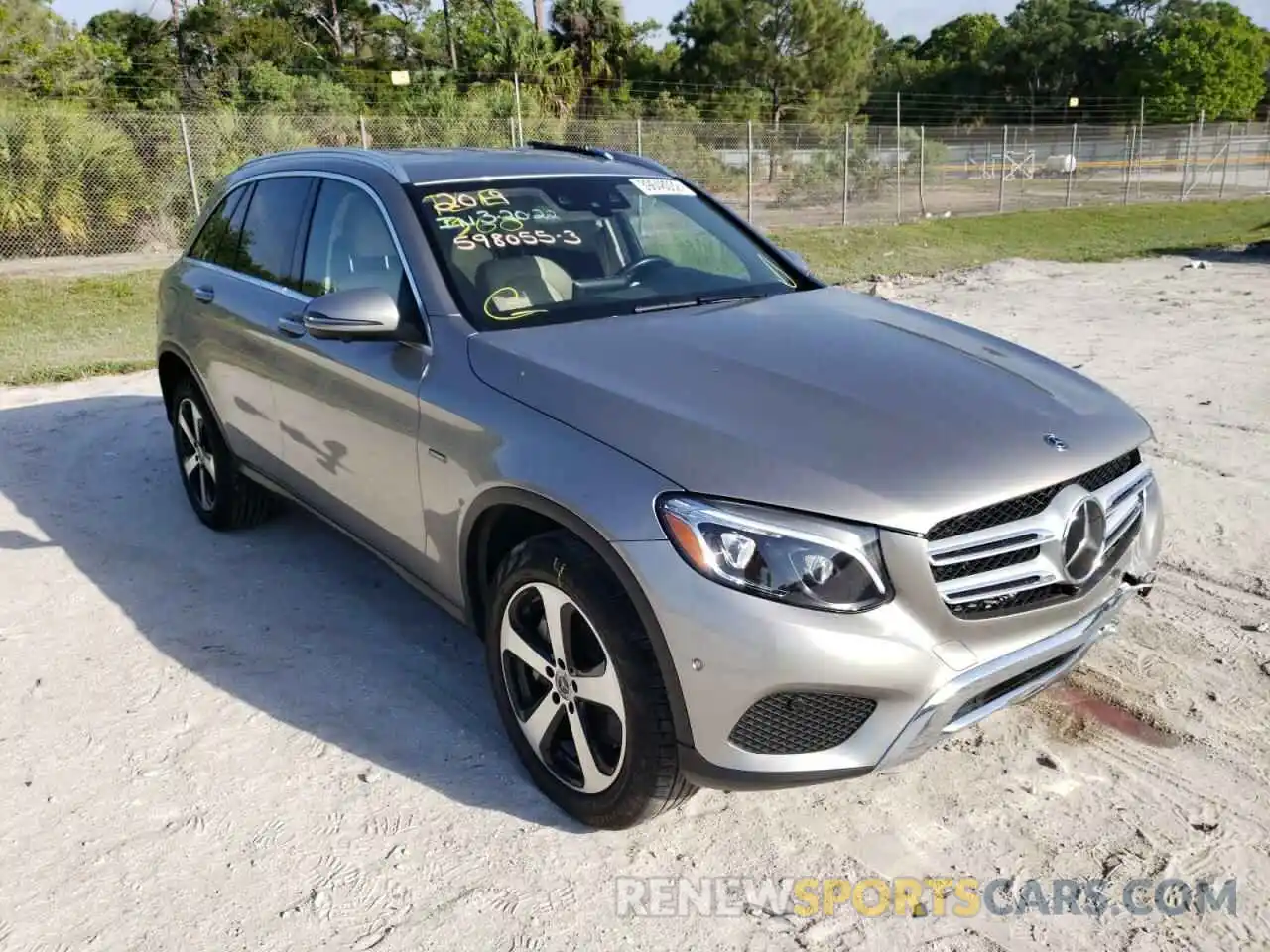 1 Photograph of a damaged car WDC0G5EB2KF598055 MERCEDES-BENZ GLC-CLASS 2019