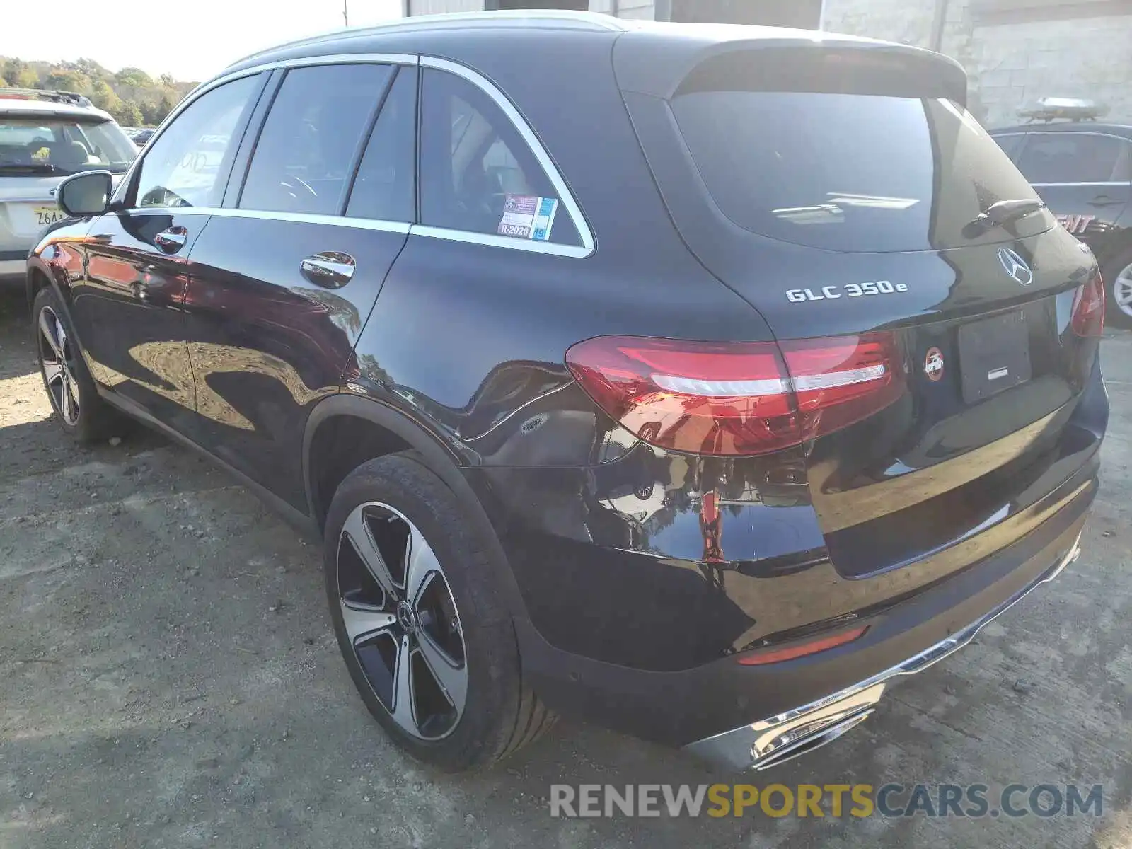 3 Photograph of a damaged car WDC0G5EB3KF594791 MERCEDES-BENZ GLC-CLASS 2019