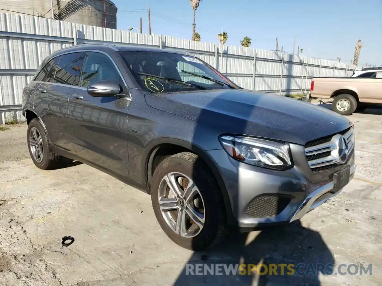 1 Photograph of a damaged car WDC0G5EB4KF545261 MERCEDES-BENZ GLC-CLASS 2019