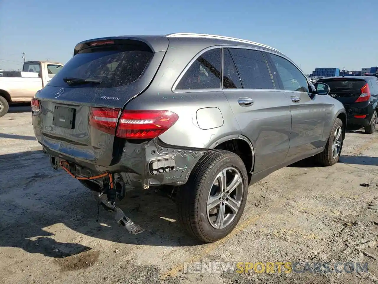 4 Фотография поврежденного автомобиля WDC0G5EB4KF545261 MERCEDES-BENZ GLC-CLASS 2019