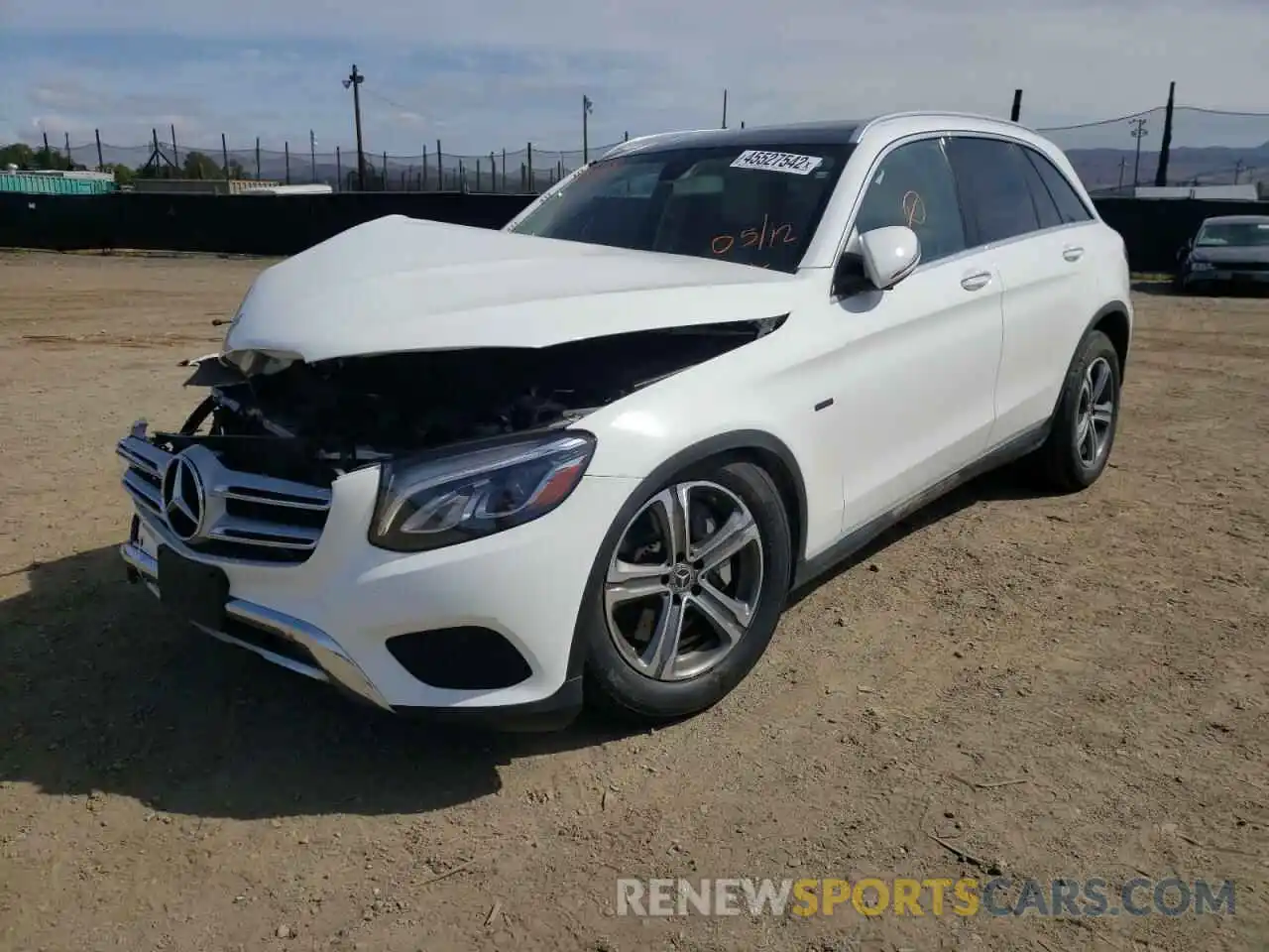 2 Photograph of a damaged car WDC0G5EB4KF572654 MERCEDES-BENZ GLC-CLASS 2019