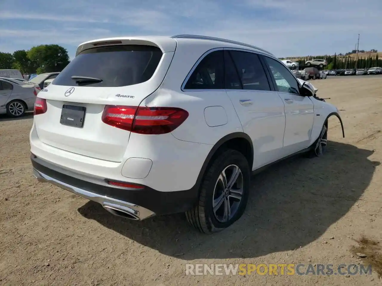 4 Photograph of a damaged car WDC0G5EB4KF572654 MERCEDES-BENZ GLC-CLASS 2019