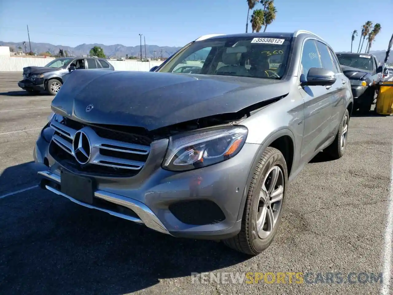 2 Photograph of a damaged car WDC0G5EB4KF619830 MERCEDES-BENZ GLC-CLASS 2019