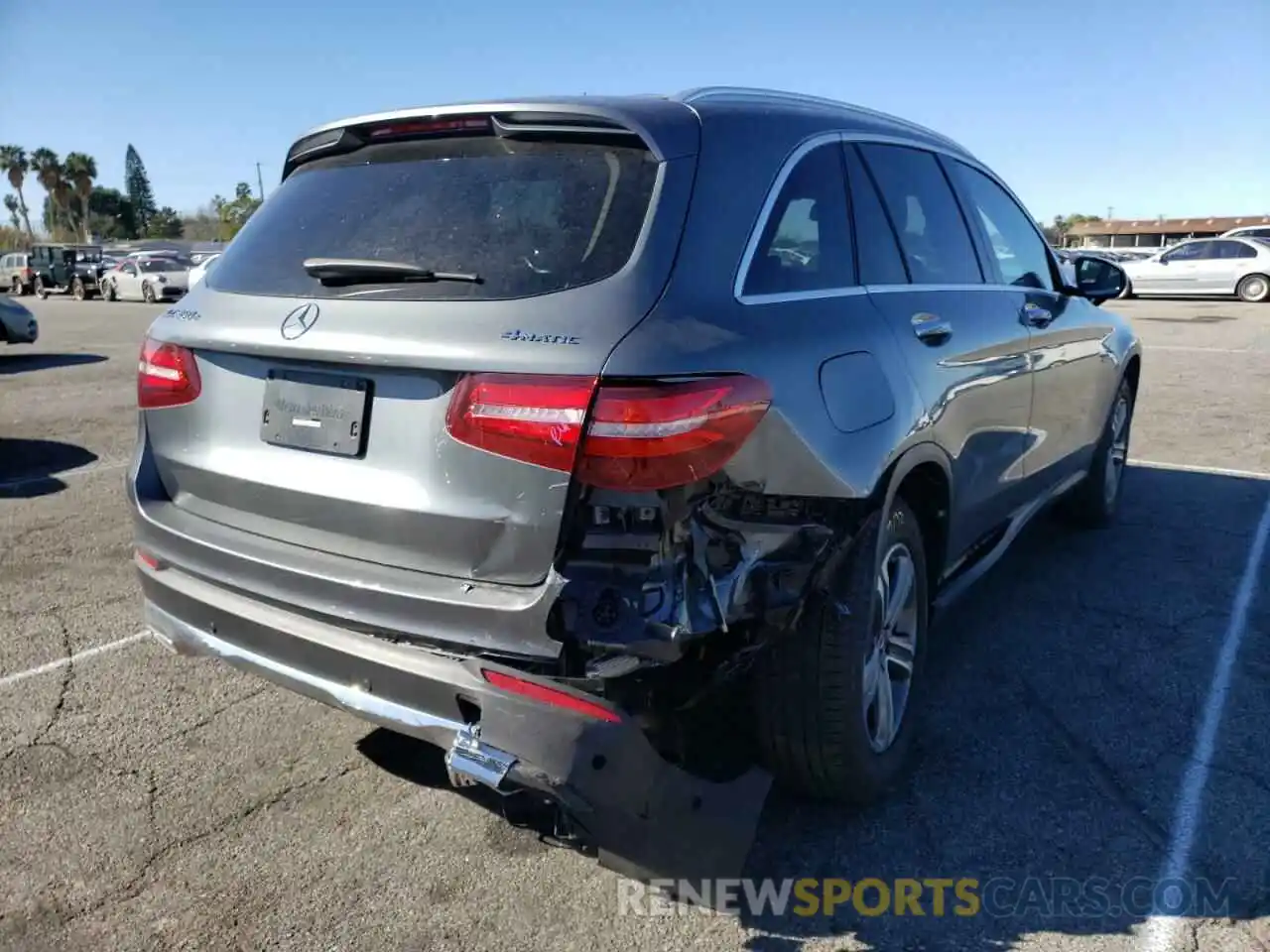 4 Photograph of a damaged car WDC0G5EB4KF619830 MERCEDES-BENZ GLC-CLASS 2019