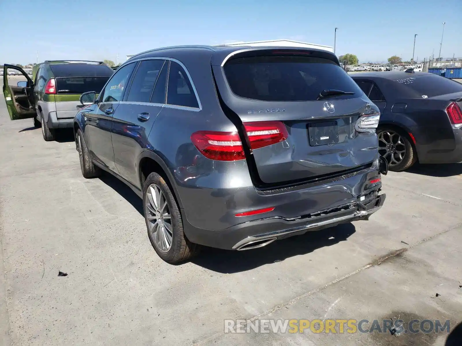 3 Photograph of a damaged car WDC0G5EB5KF506601 MERCEDES-BENZ GLC-CLASS 2019