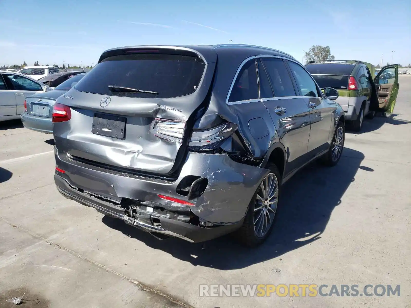 4 Photograph of a damaged car WDC0G5EB5KF506601 MERCEDES-BENZ GLC-CLASS 2019